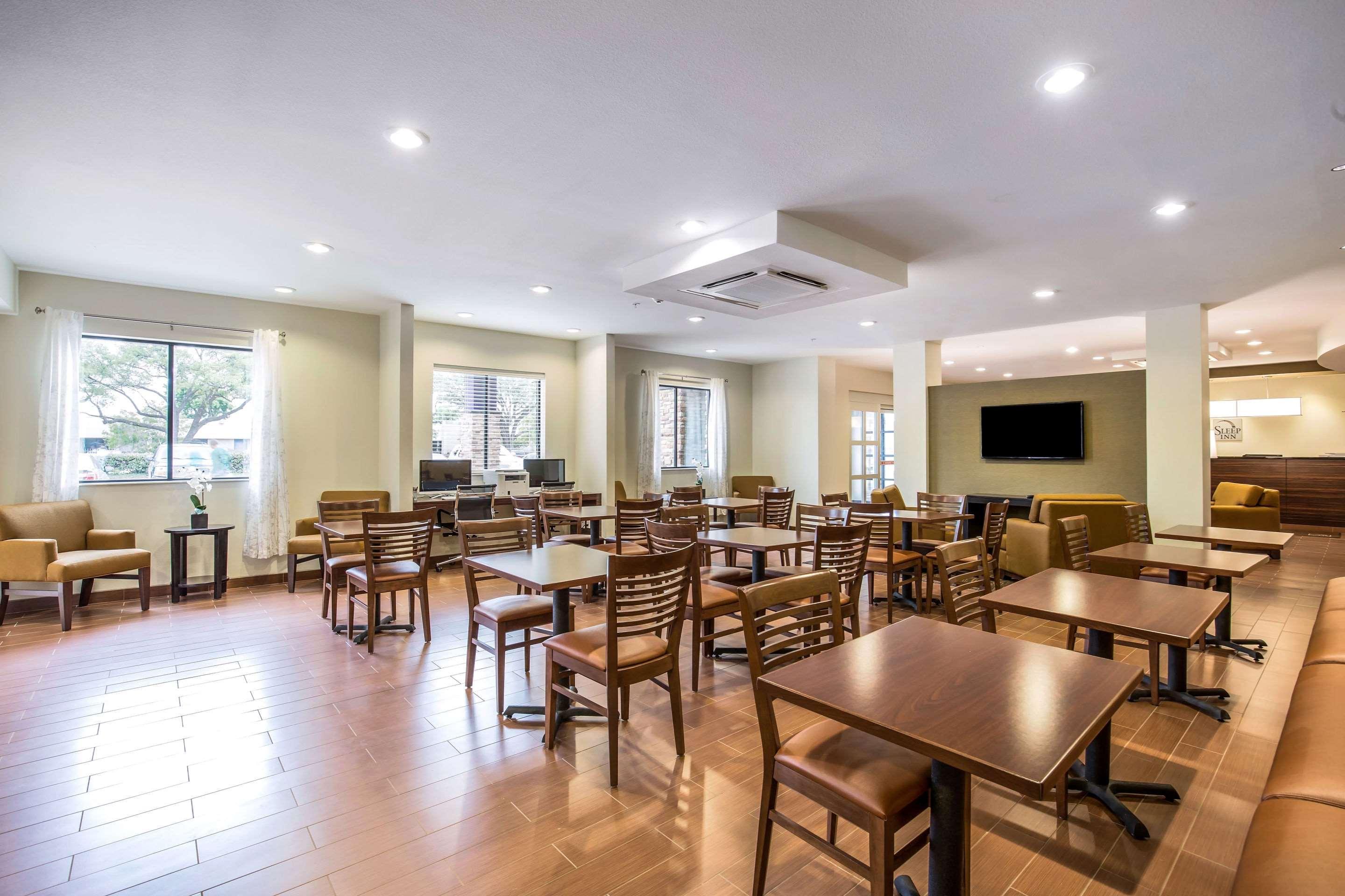 Sleep Inn Dallas Love Field-Medical District Bagian luar foto